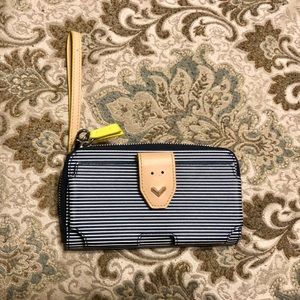 Stella and Dot Wristlet with phone pocket